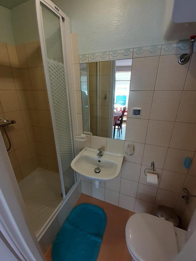 Wynajem Apartamentow I Pokoi. Ustronie Morskie Extérieur photo