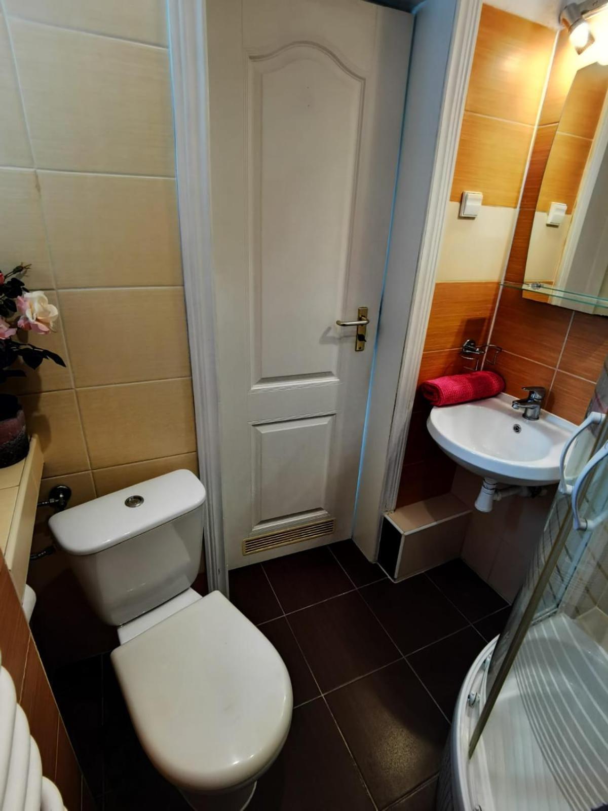 Wynajem Apartamentow I Pokoi. Ustronie Morskie Extérieur photo