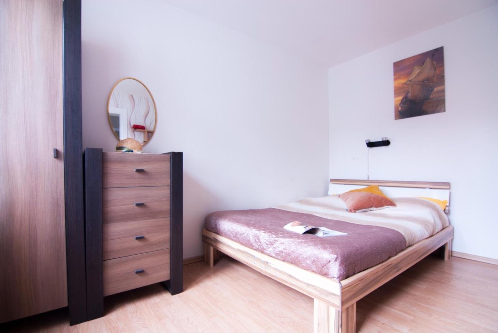 Wynajem Apartamentow I Pokoi. Ustronie Morskie Extérieur photo